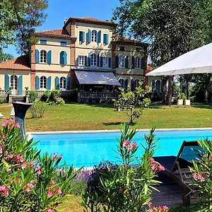 oh-le-chateau.midi-pyreneeshotels.com/