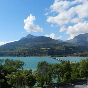 hotel-les-chaumettes.fr-provencehotel.com/
