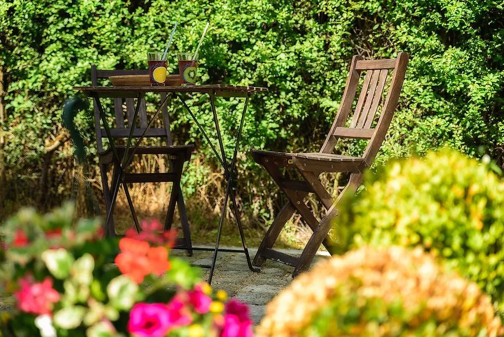 Masoe Des Chatards Bed & Breakfast Neuilly-le-Real 3*,